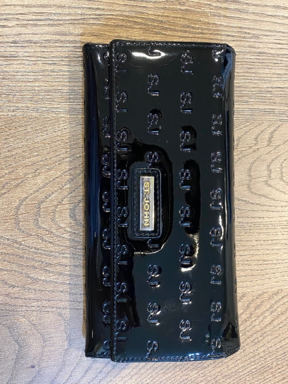 ST. JOHN Black Patent Leather Clutch Wallet